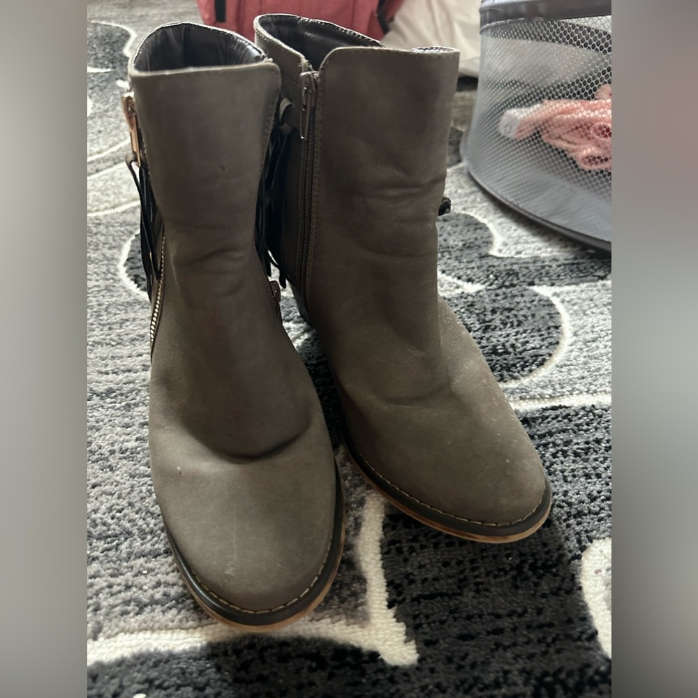 Alexis harrison boots